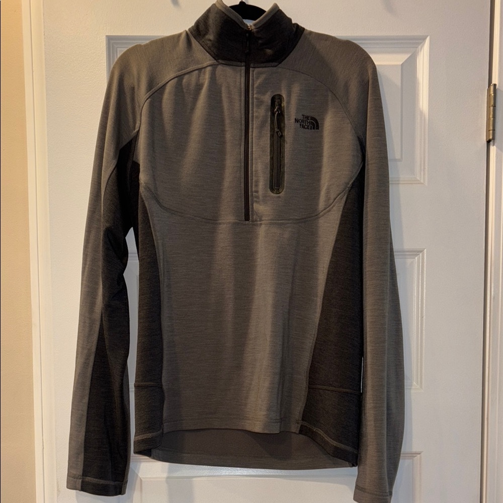 The North Face Men's Gray Sweater